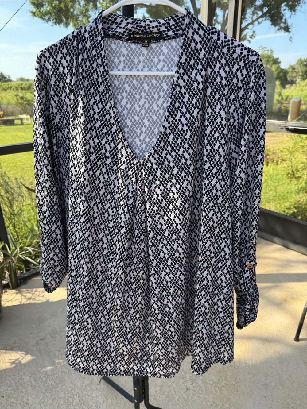 Always Indigo Black & White V-Neck Printed Tunic